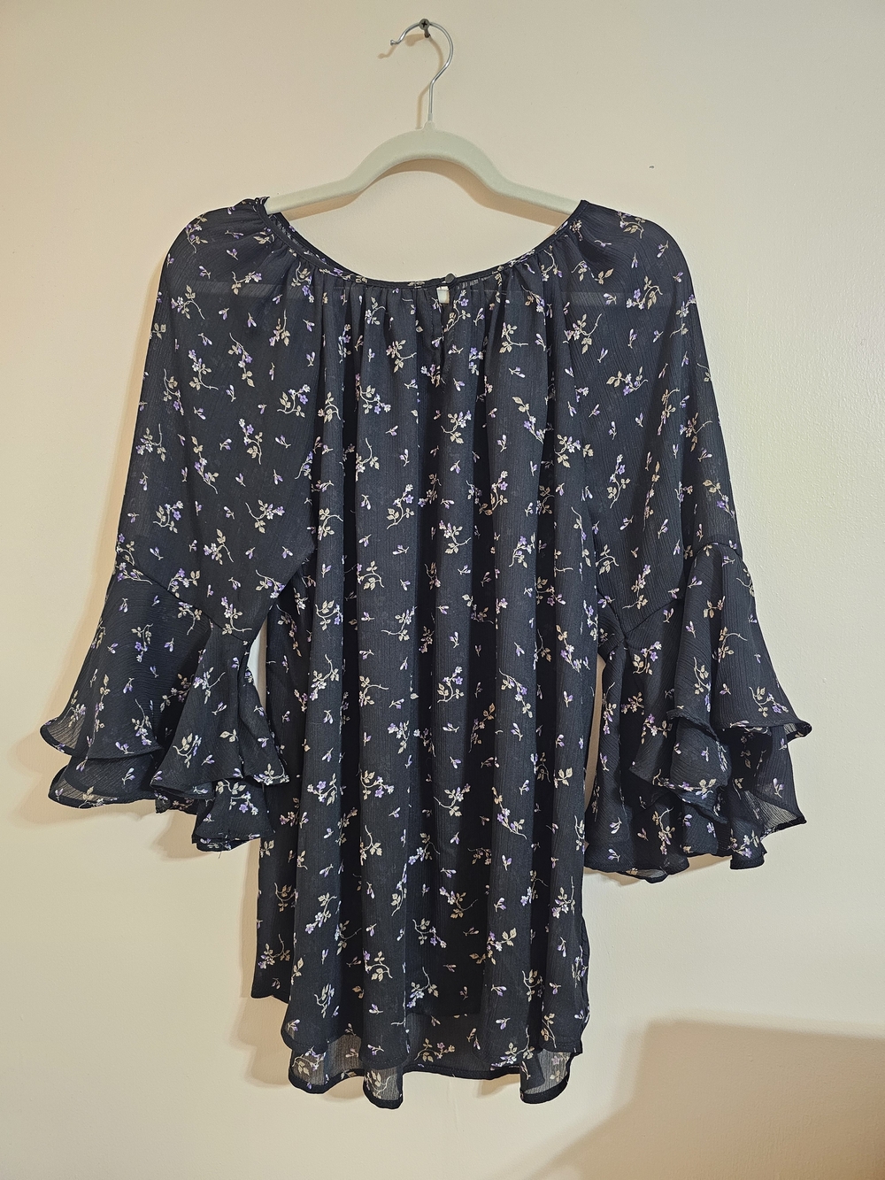 Chaps Large Black Floral Tiered Bell Ruffle-Sleeve Tunic
